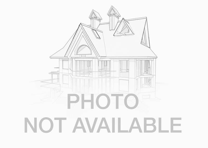 151 E 9th Street, Dubuque, IA 52001